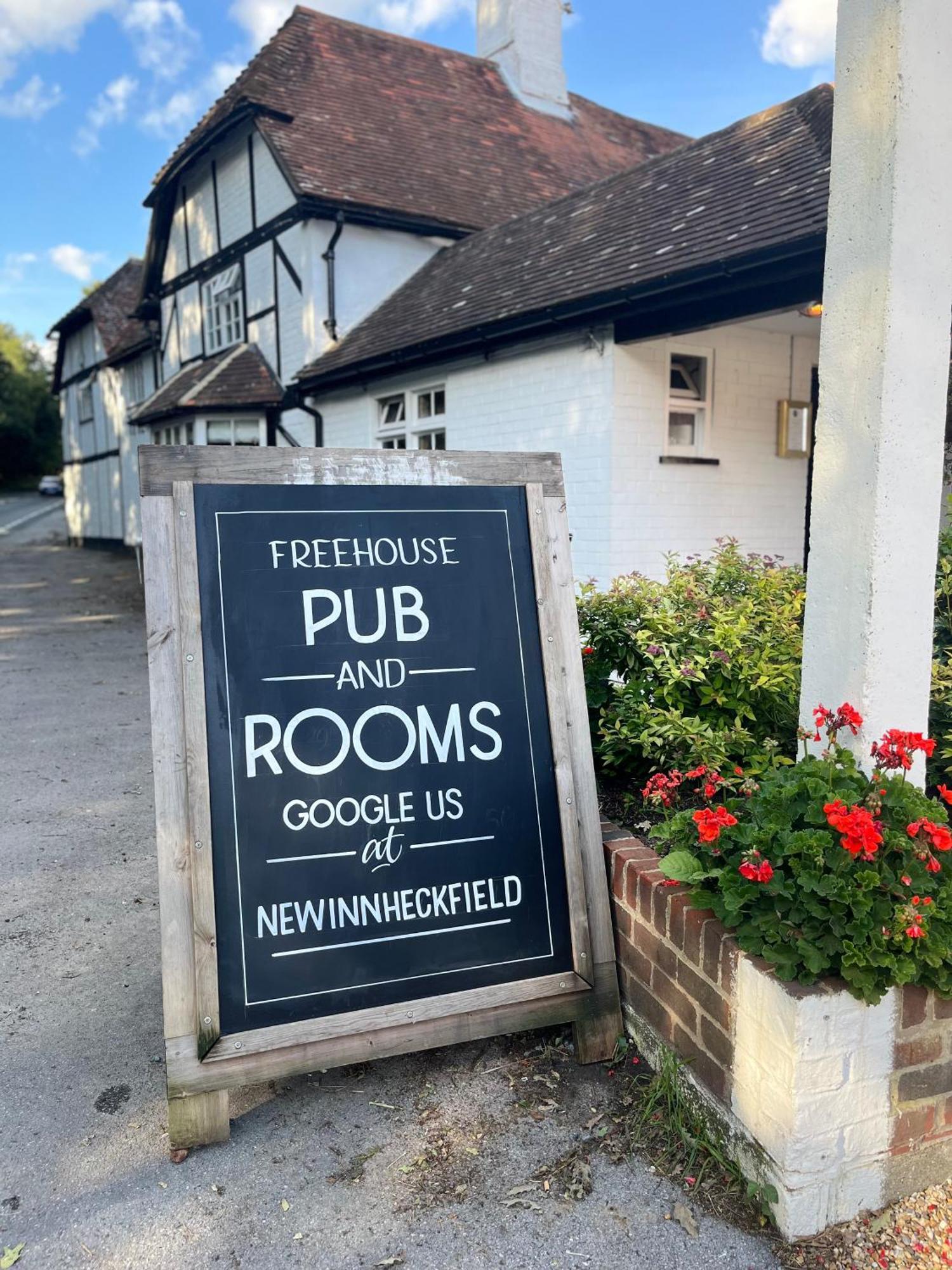 The New Inn Heckfield Hook  Exterior foto